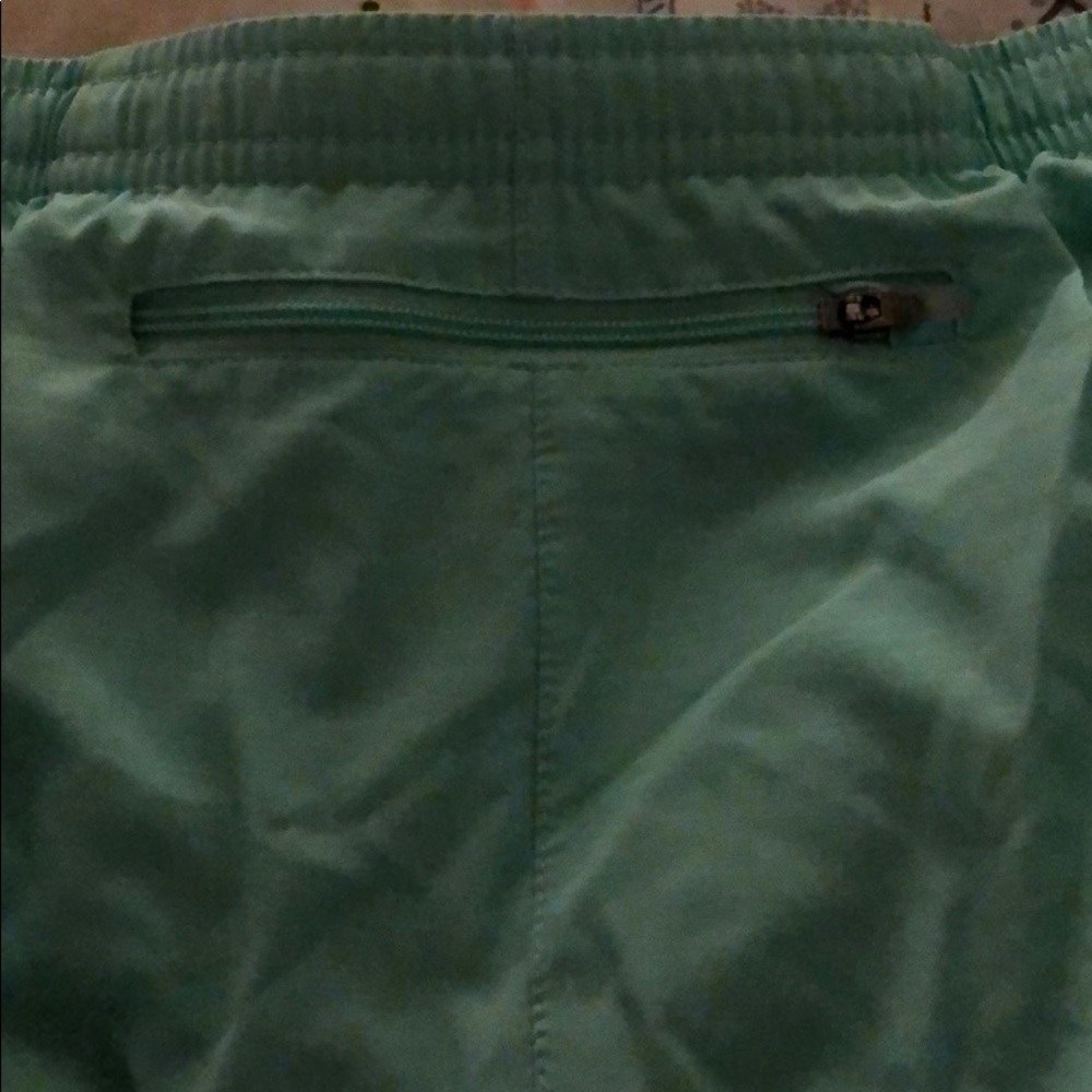 Running shorts - Picture 3 of 3